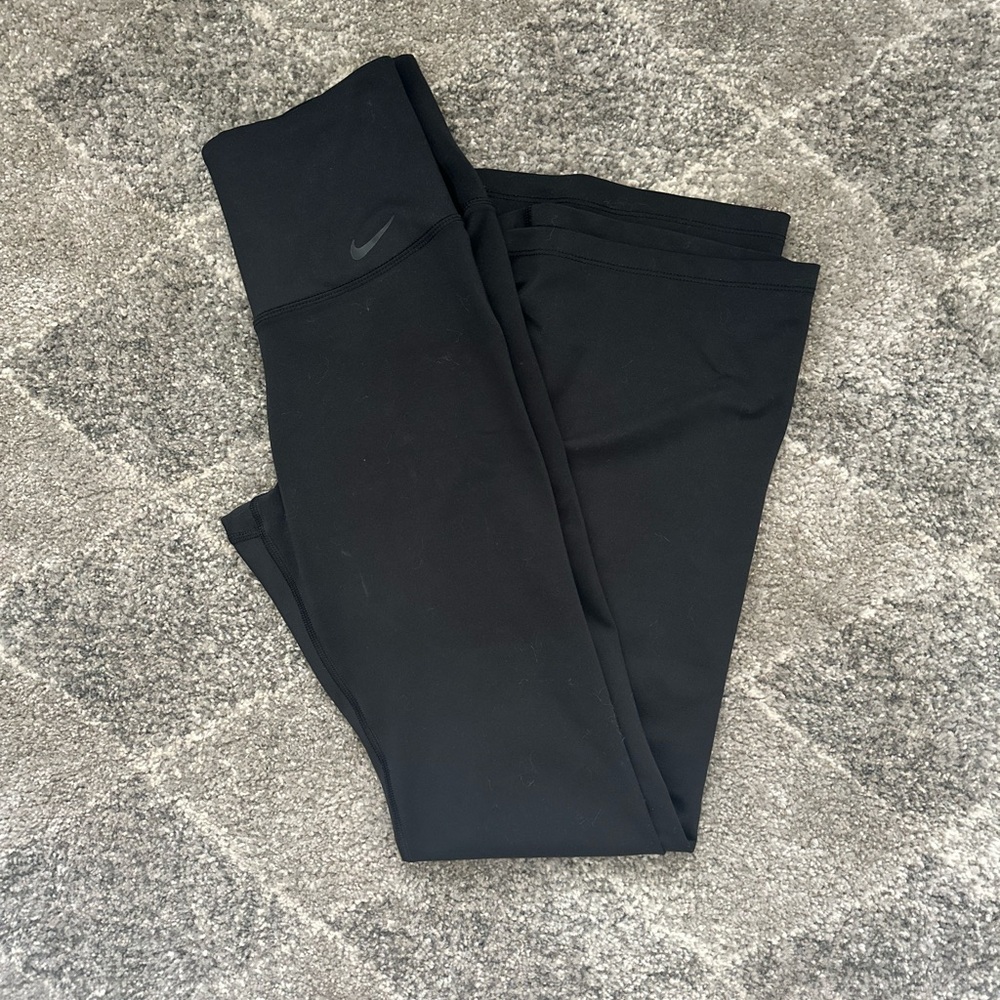 Flared Nike yoga pants